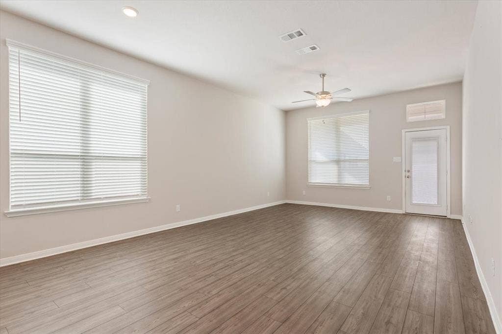 3613 Beutel Road, Waco, TX 76655 3613 Beutel Road, Waco, TX 76655
