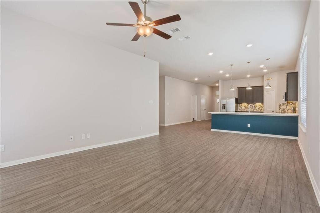 3613 Beutel Road, Waco, TX 76655 3613 Beutel Road, Waco, TX 76655