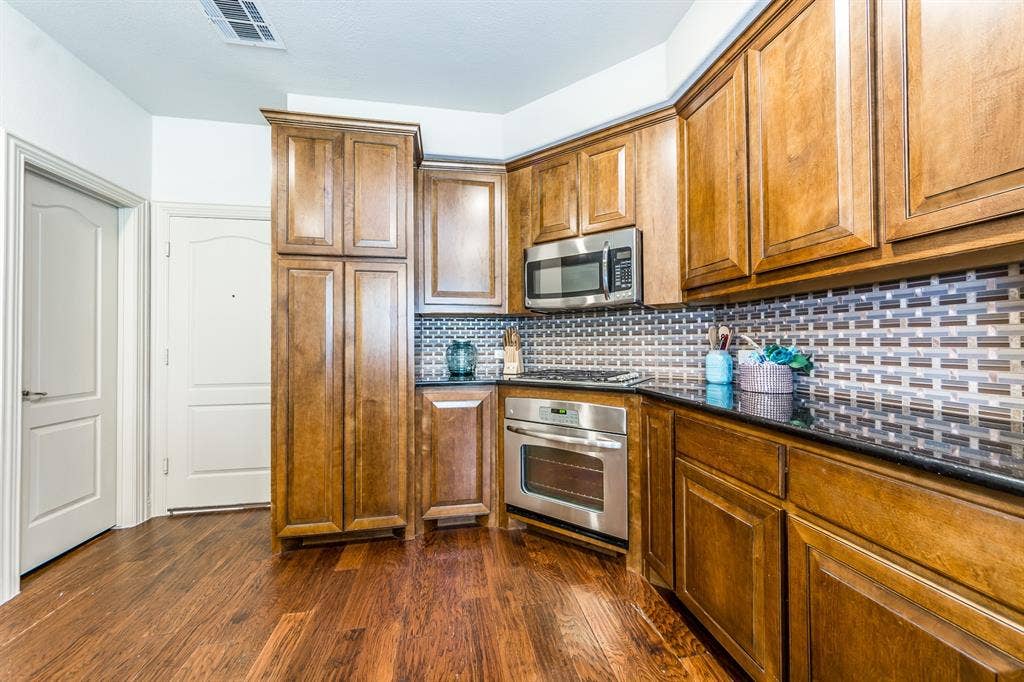 5722 Kate Avenue, Plano, TX 75024 5722 Kate Avenue, Plano, TX 75024