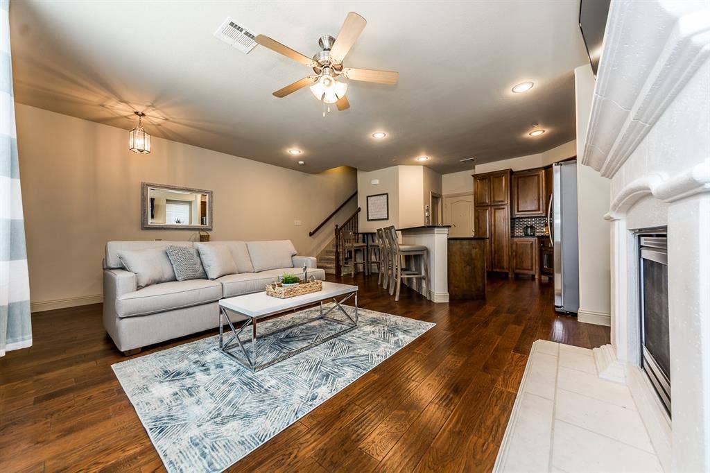 5722 Kate Avenue, Plano, TX 75024 5722 Kate Avenue, Plano, TX 75024