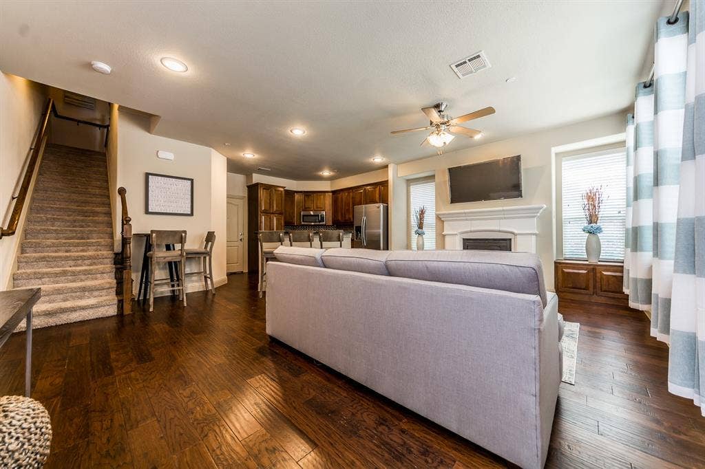 5722 Kate Avenue, Plano, TX 75024 5722 Kate Avenue, Plano, TX 75024