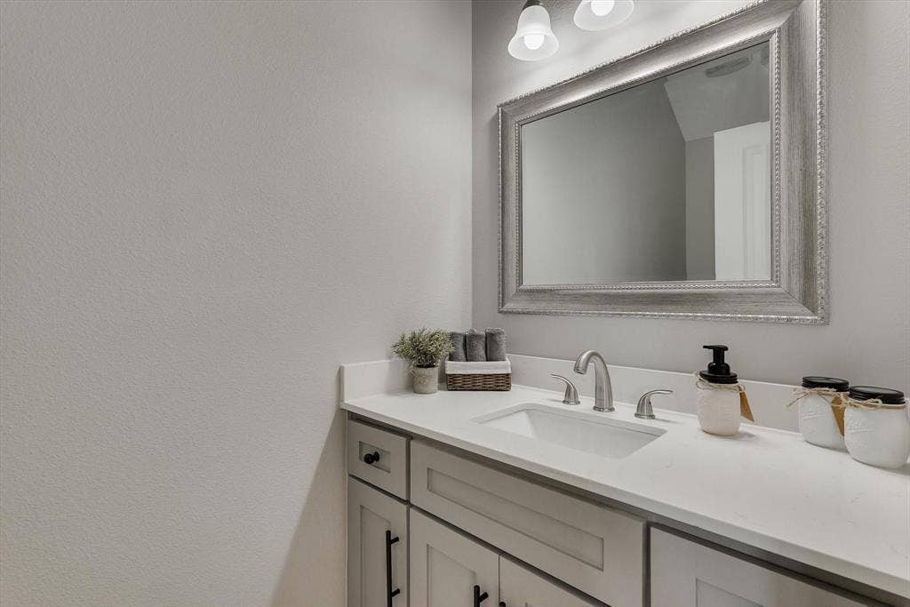 4713 Highgate Lane, Rowlett, TX 75088