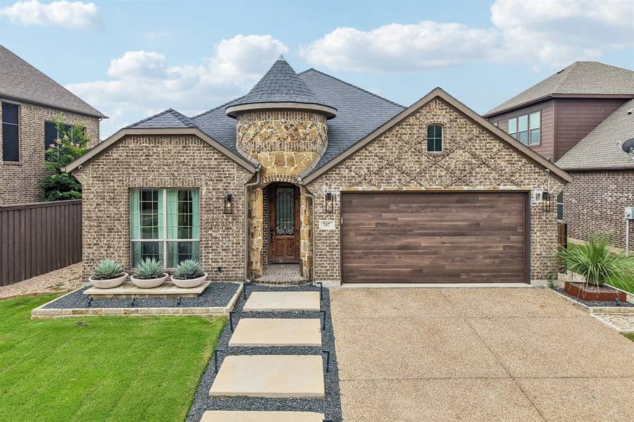 Property photo for 787 Deverson Drive, Rockwall, TX