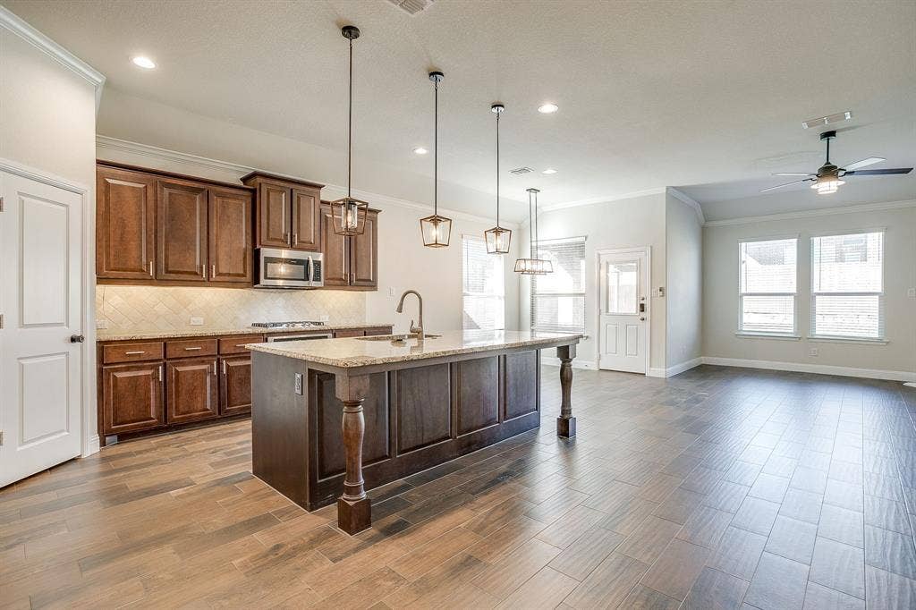 225 Palmerston Drive, Aledo, TX 76008 225 Palmerston Drive, Aledo, TX 76008