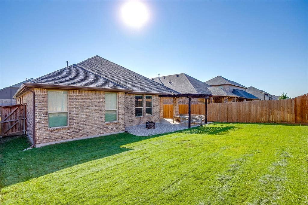225 Palmerston Drive, Aledo, TX 76008 225 Palmerston Drive, Aledo, TX 76008