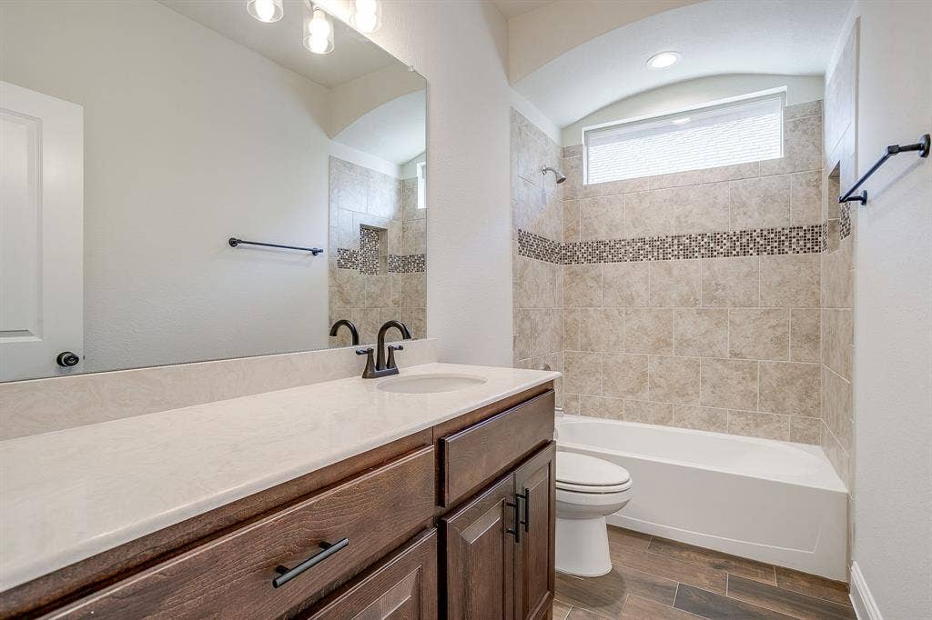 225 Palmerston Drive, Aledo, TX 76008 225 Palmerston Drive, Aledo, TX 76008