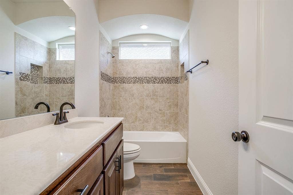 225 Palmerston Drive, Aledo, TX 76008 225 Palmerston Drive, Aledo, TX 76008
