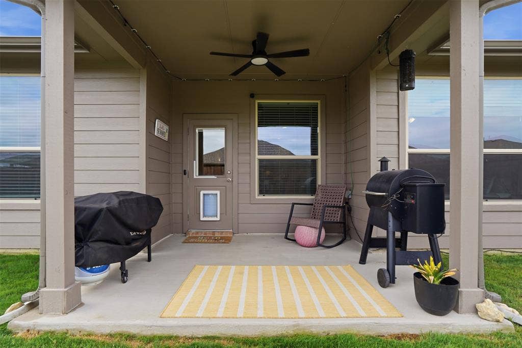 2220 Dyre Drive, Haslet, TX 76052