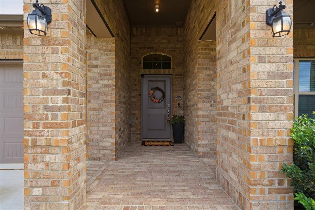 2220 Dyre Drive, Haslet, TX 76052