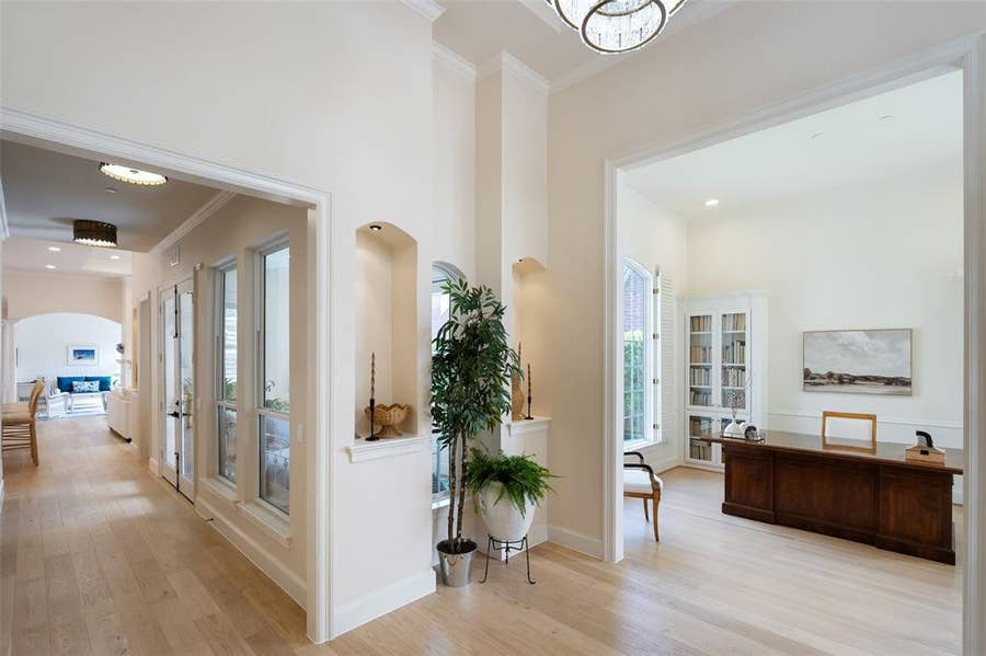 Property photo for 14725 Celestial Place, Addison, TX