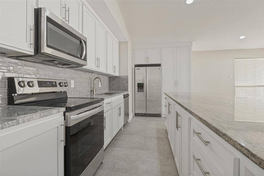 3505 Hanover Lane, Irving, TX 75062 3505 Hanover Lane, Irving, TX 75062
