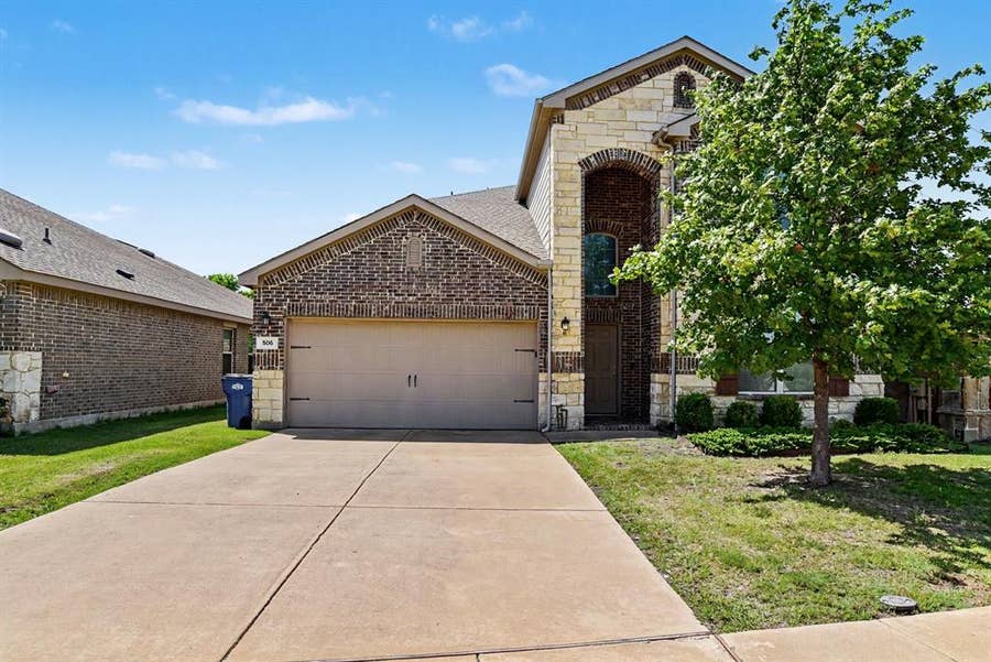 Property photo for 506 Robinson Way, Fate, TX
