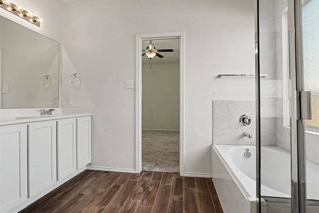 506 Robinson Way, Fate, TX 75189