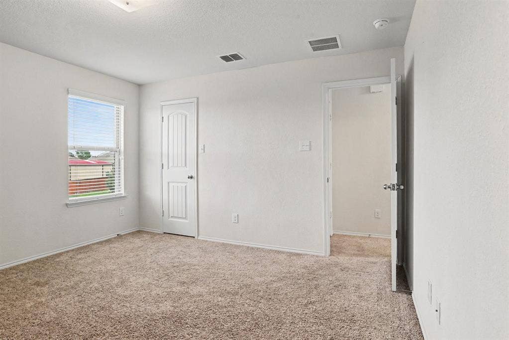 506 Robinson Way, Fate, TX 75189