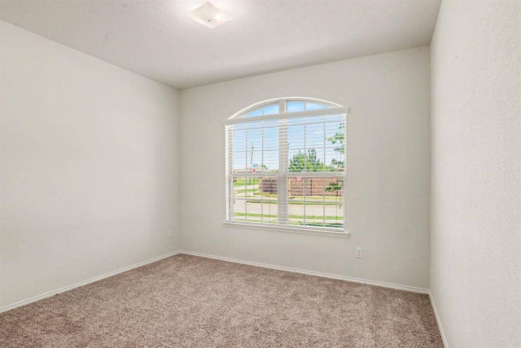 506 Robinson Way, Fate, TX 75189