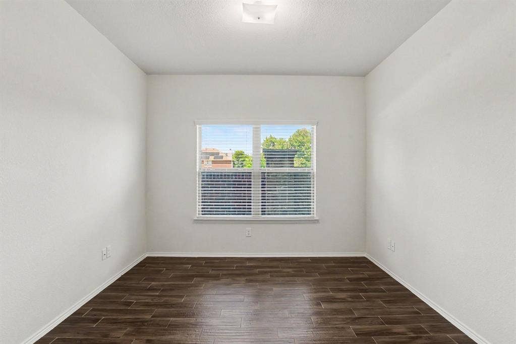 506 Robinson Way, Fate, TX 75189