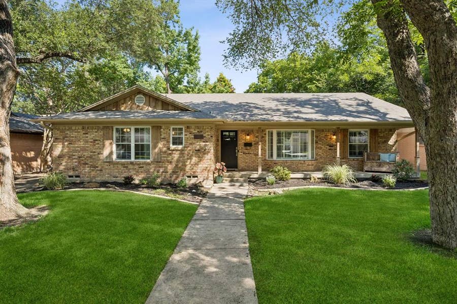 Property photo for 7030 Town North Drive, Dallas, TX