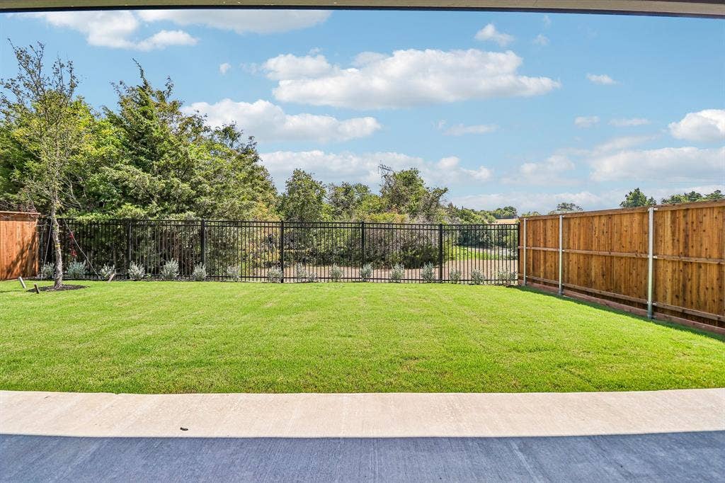 6340 Simone Avenue, McKinney, TX 75071 6340 Simone Avenue, McKinney, TX 75071