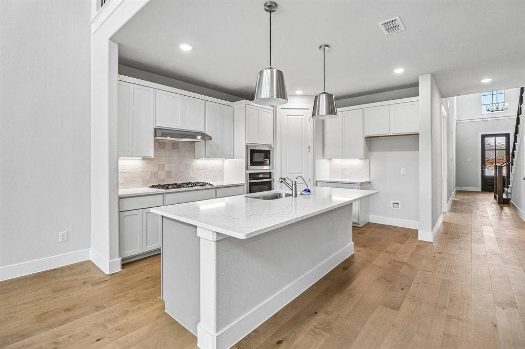 6340 Simone Avenue, McKinney, TX 75071 6340 Simone Avenue, McKinney, TX 75071
