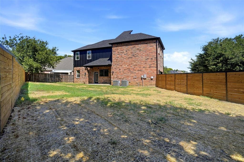400 Hideaway Court, Euless, TX 76039 400 Hideaway Court, Euless, TX 76039