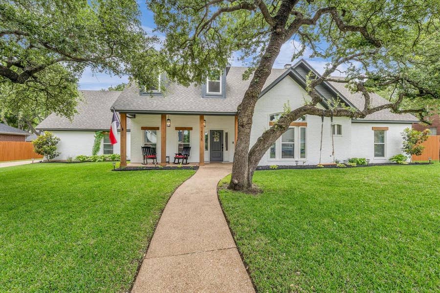 Property photo for 14035 Horseshoe Circle, Woodway, TX