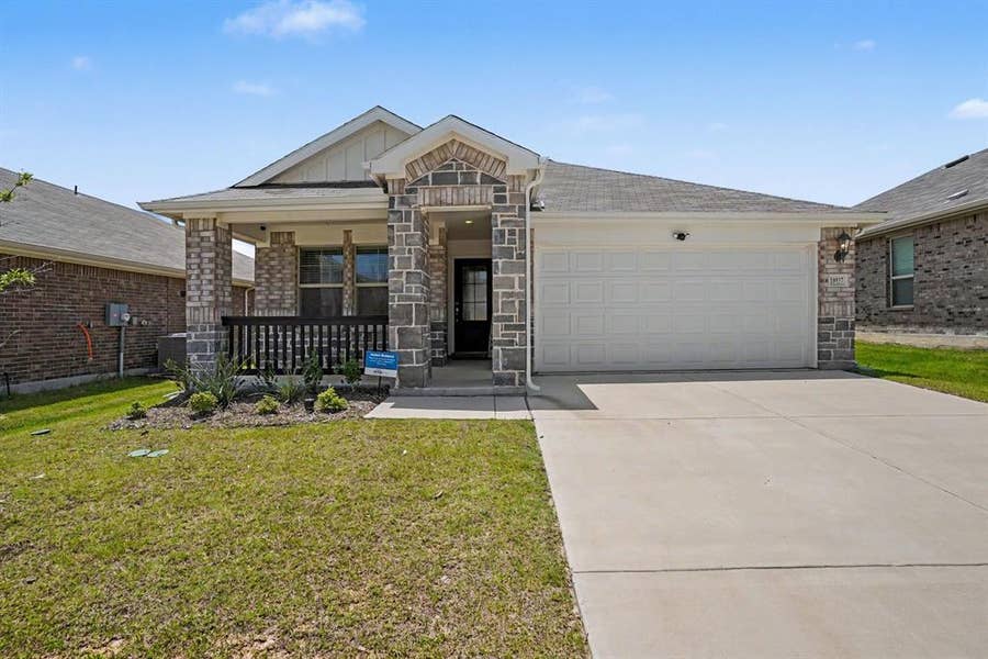 Property photo for 10937 Texanum Trail, Fort Worth, TX
