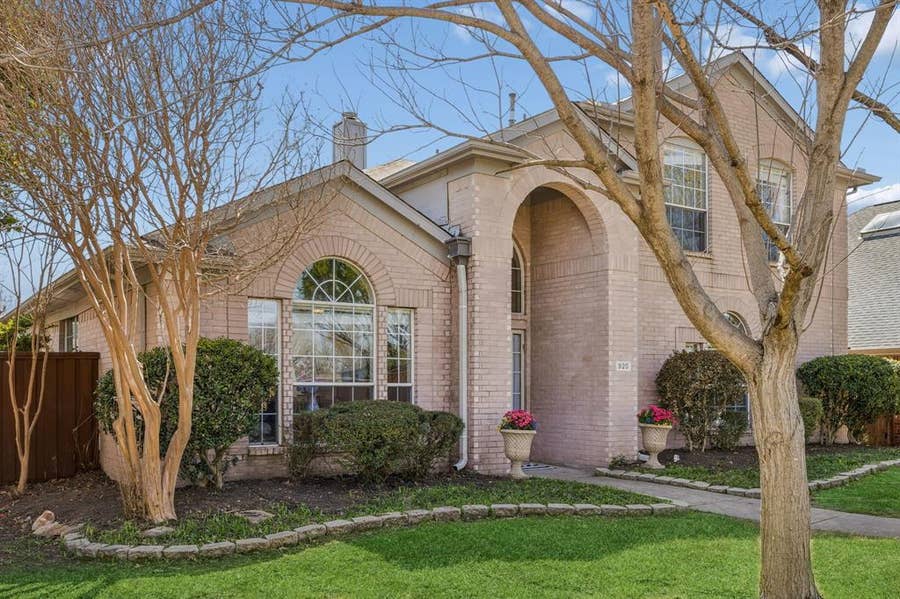 Property photo for 920 Mustang Drive, Allen, TX
