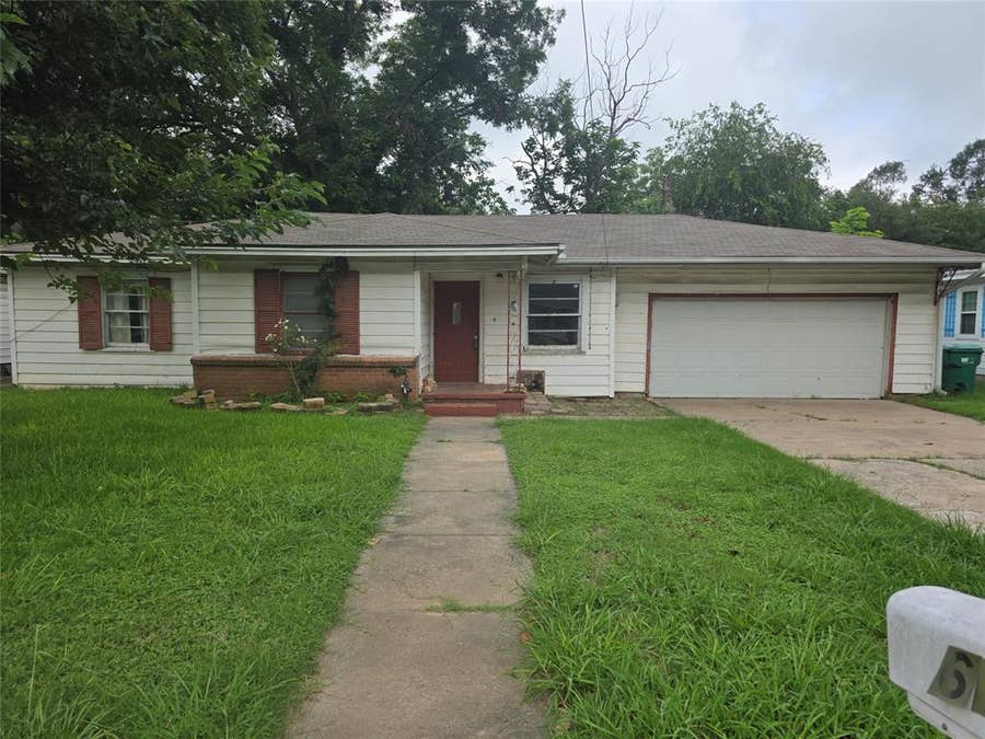 Property photo for Lacy Lakeview, TX