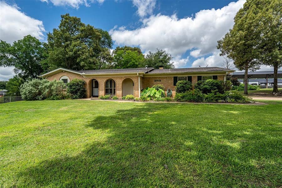Property photo for 18448 County Road 138, Flint, TX