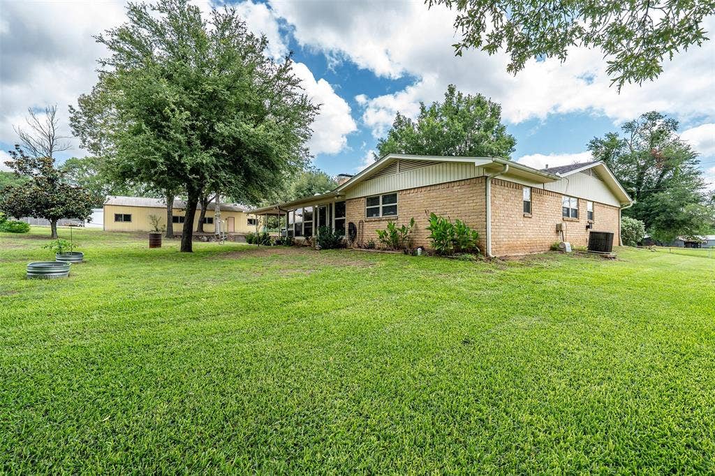 18448 County Road 138, Flint, TX 75762 18448 County Road 138, Flint, TX 75762