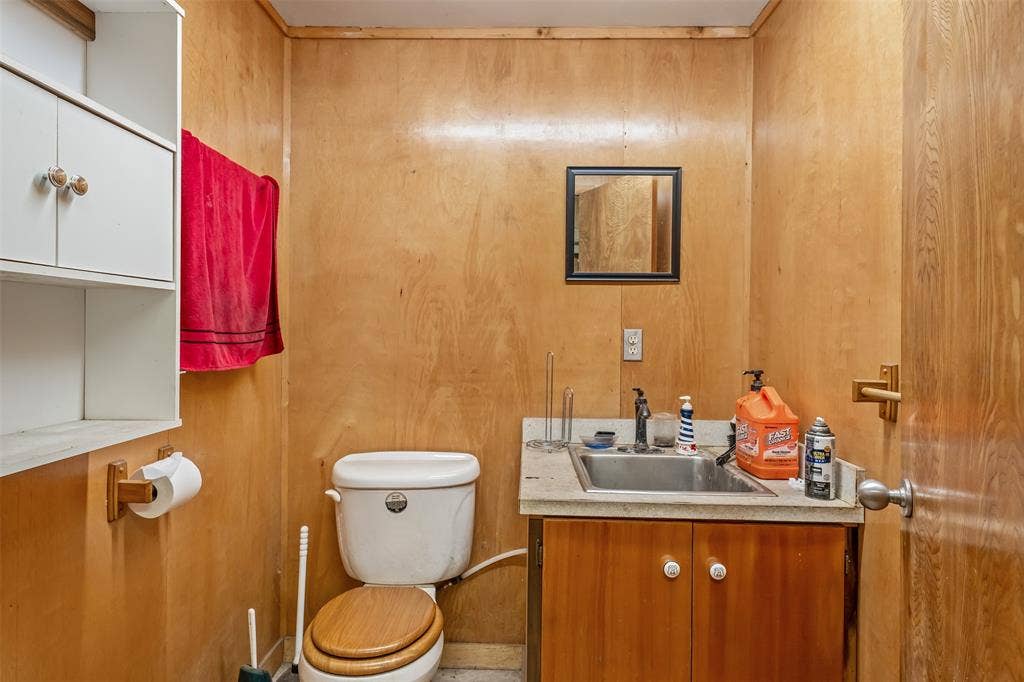 18448 County Road 138, Flint, TX 75762 18448 County Road 138, Flint, TX 75762