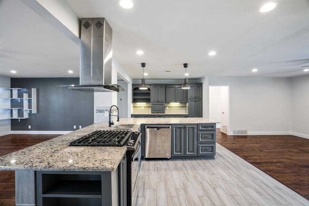 3005 Cameo Lane, Farmers Branch, TX 75234 3005 Cameo Lane, Farmers Branch, TX 75234