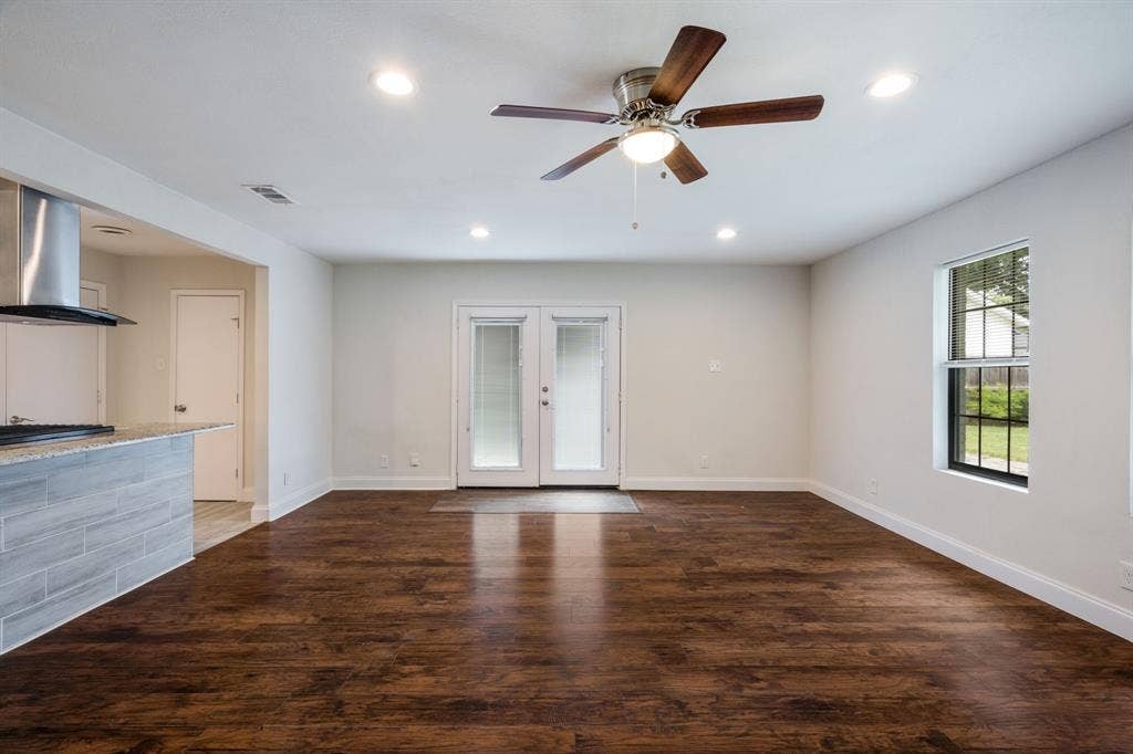 3005 Cameo Lane, Farmers Branch, TX 75234 3005 Cameo Lane, Farmers Branch, TX 75234