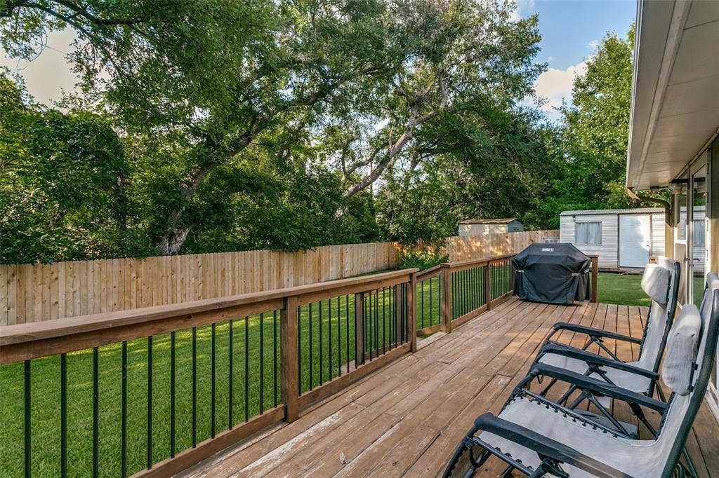 1805 Timbercreek Road, Benbrook, TX 76126 1805 Timbercreek Road, Benbrook, TX 76126