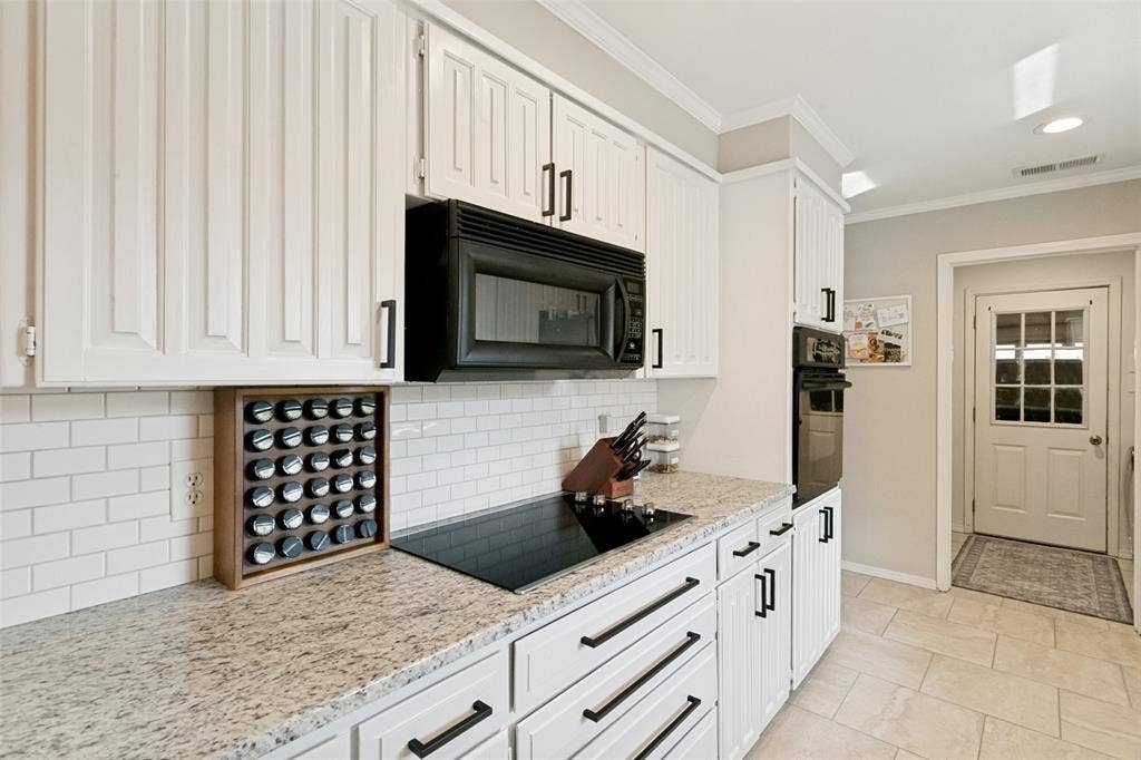 1805 Timbercreek Road, Benbrook, TX 76126 1805 Timbercreek Road, Benbrook, TX 76126