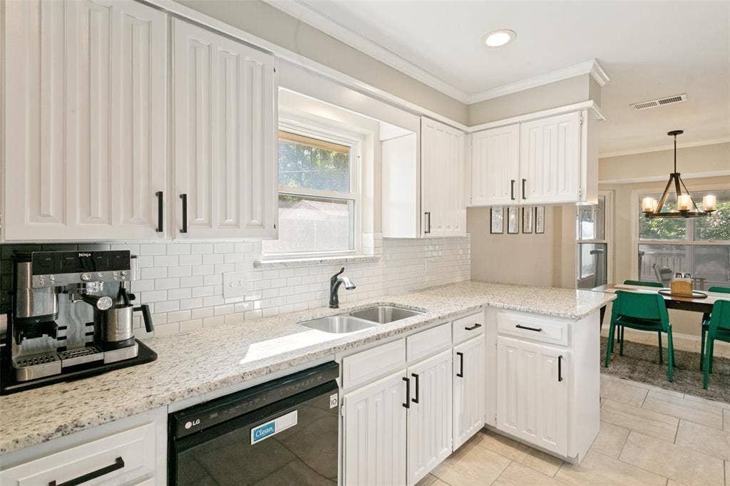 1805 Timbercreek Road, Benbrook, TX 76126 1805 Timbercreek Road, Benbrook, TX 76126