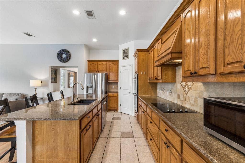 2855 Sonterra Drive, Cedar Hill, TX 75104 2855 Sonterra Drive, Cedar Hill, TX 75104