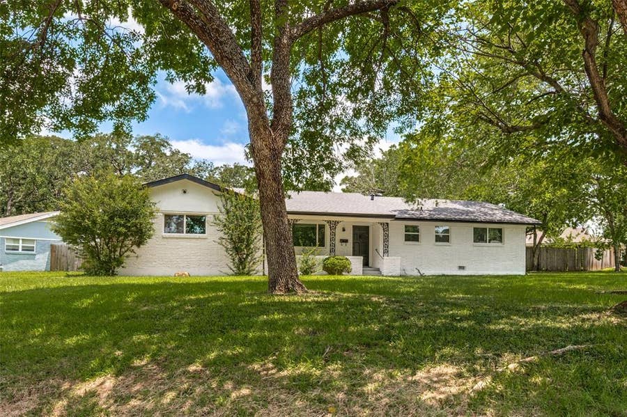 Property photo for 1112 Karla Drive, Hurst, TX
