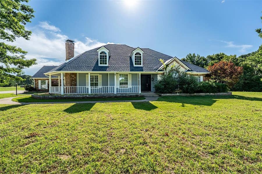 Property photo for 20388 County Road 150, Flint, TX
