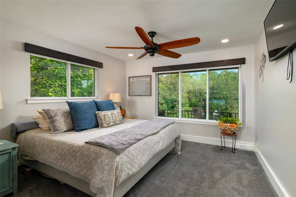 205 Timberlake Drive, Azle, TX 76020 Where we find rest