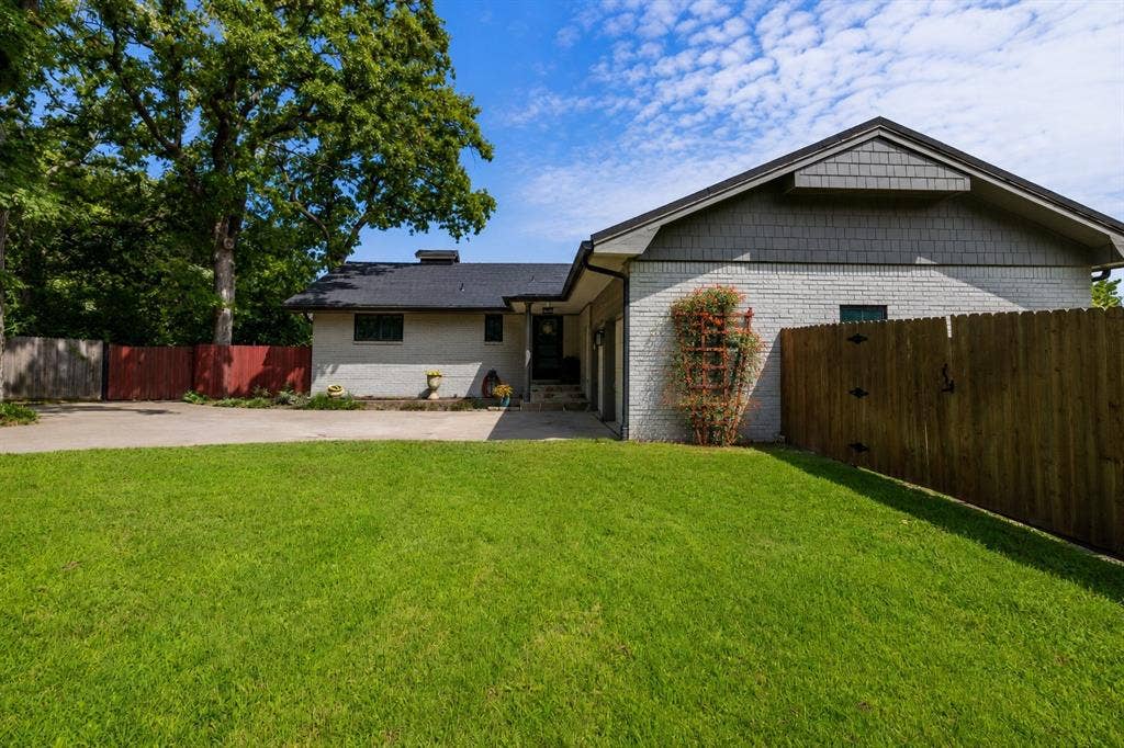 205 Timberlake Drive, Azle, TX 76020 Extra private, set back from road