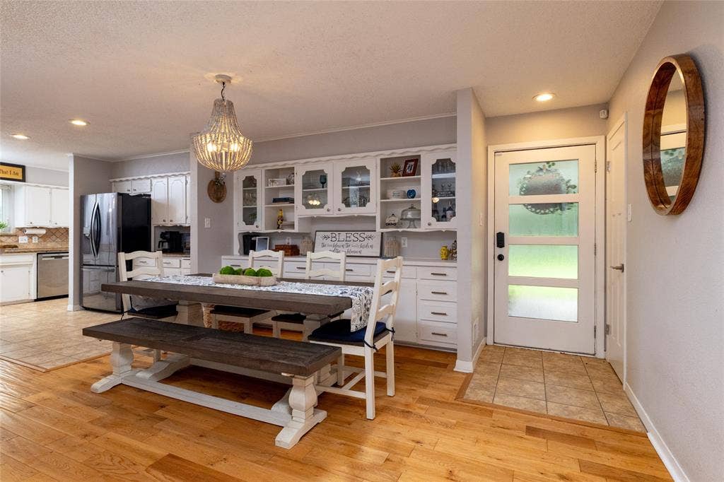 205 Timberlake Drive, Azle, TX 76020 Where we gather