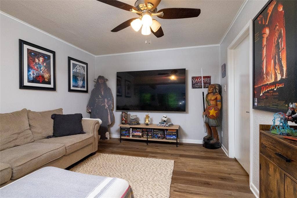 205 Timberlake Drive, Azle, TX 76020 Second living for FIFA watch party