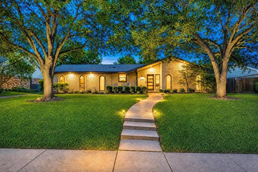 Property photo for 2506 Grandview Drive, Richardson, TX