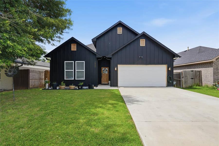 Property photo for 1805 San Antonio Street, Grand Prairie, TX