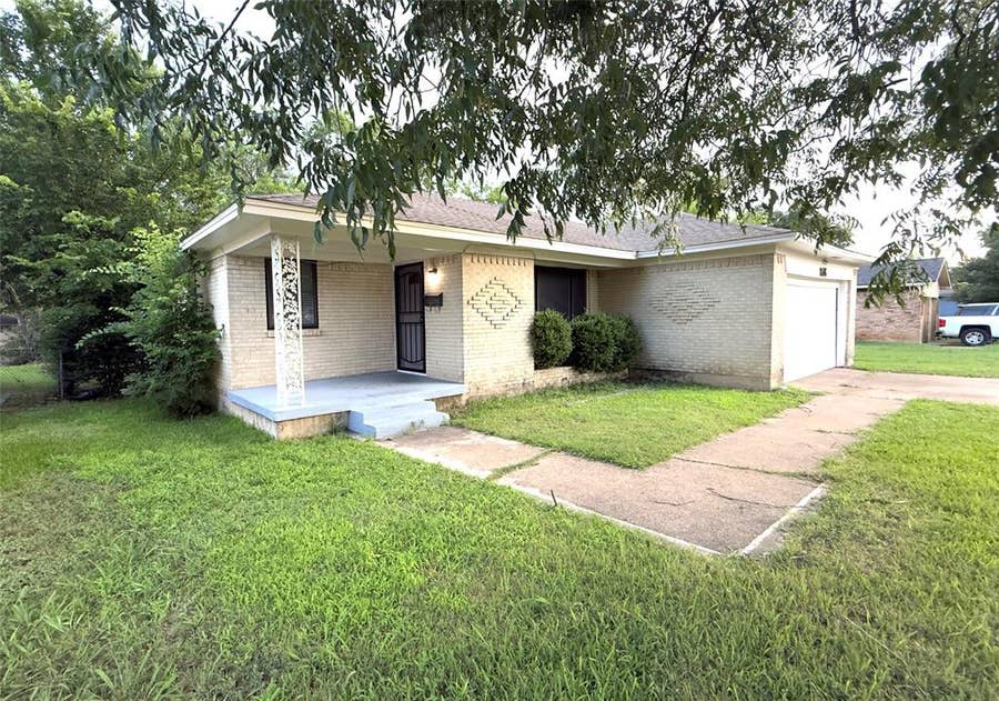 Property photo for 8636 Greenmound Avenue, Dallas, TX
