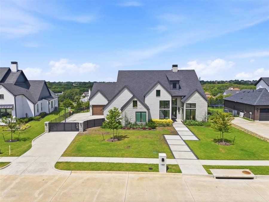 Property photo for 154 Stafford Drive, Heath, TX