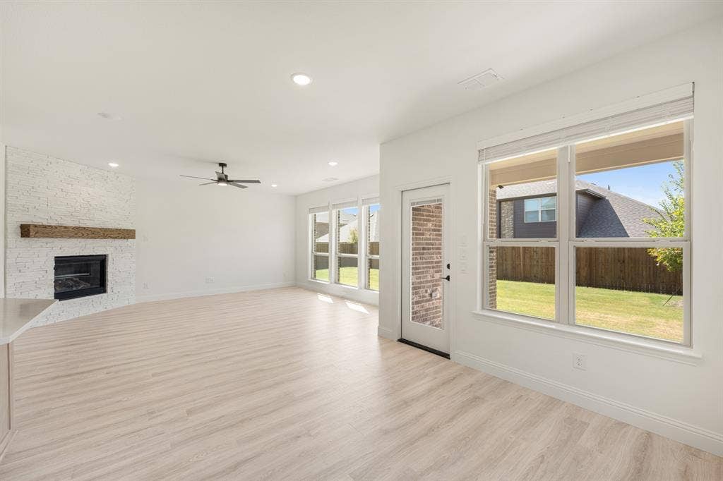 917 Greenleaf Court, Anna, TX 75409