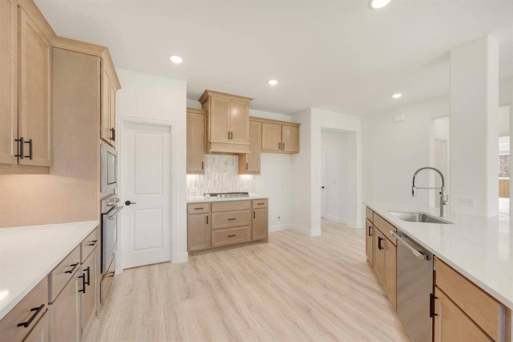 917 Greenleaf Court, Anna, TX 75409