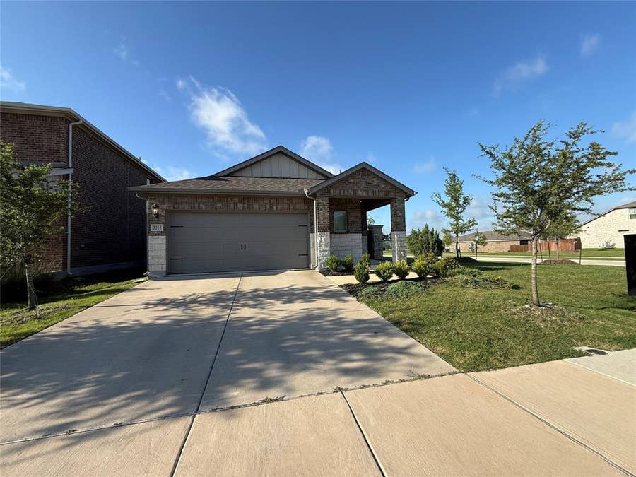 Property photo for 3215 Sedge Grass Drive, Melissa, TX